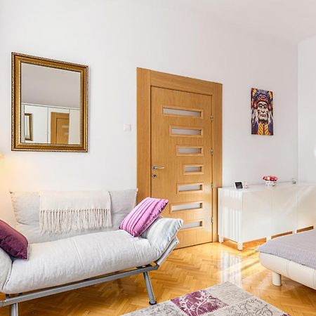 Brasov Centrul Vechi - 67Sqm - 2Min To Counsel Square Apartment Екстериор снимка