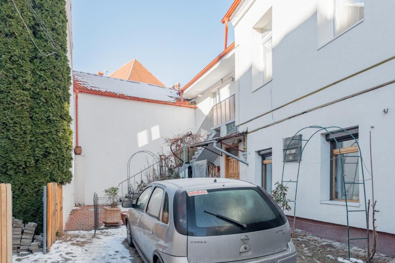 Brasov Centrul Vechi - 67Sqm - 2Min To Counsel Square Apartment Екстериор снимка