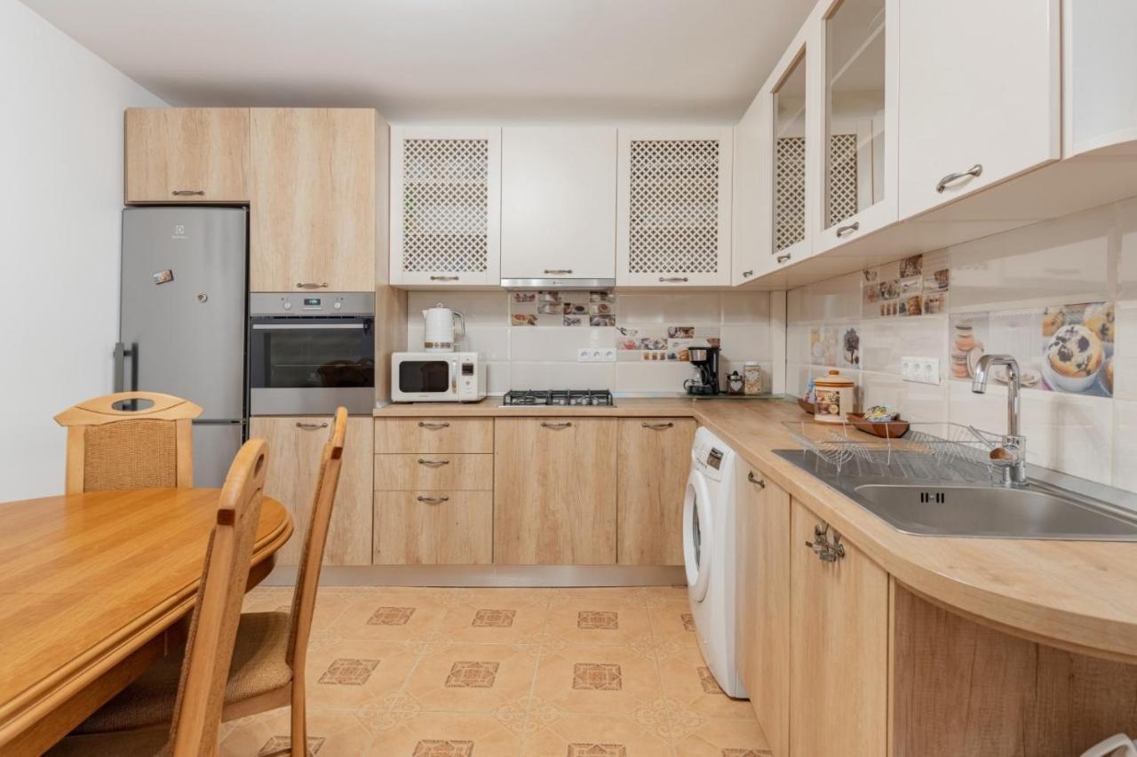Brasov Centrul Vechi - 67Sqm - 2Min To Counsel Square Apartment Екстериор снимка