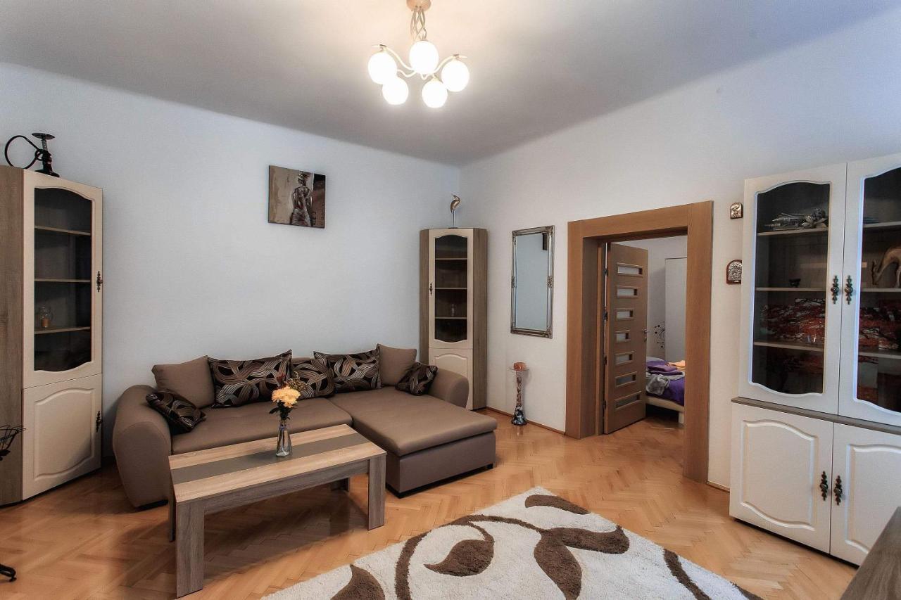 Brasov Centrul Vechi - 67Sqm - 2Min To Counsel Square Apartment Екстериор снимка