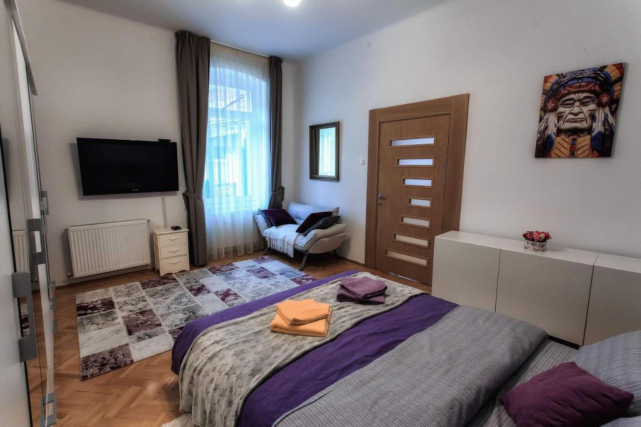 Brasov Centrul Vechi - 67Sqm - 2Min To Counsel Square Apartment Екстериор снимка
